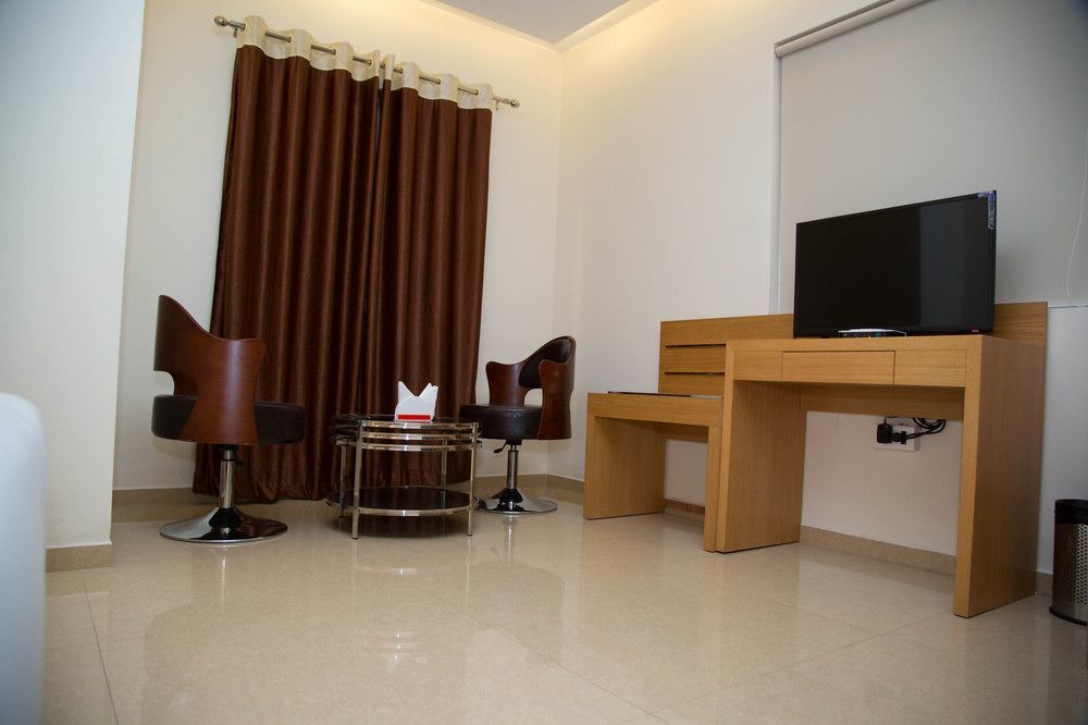 Ruby Pride Luxury Hotel Hyderabad Exterior photo